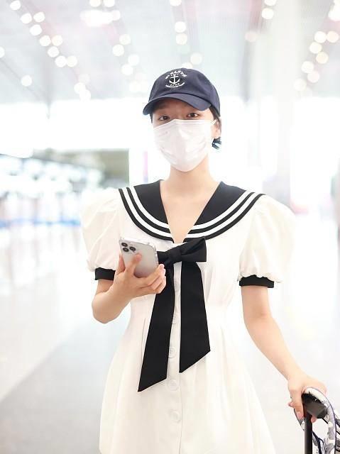 服装的穿搭要点球盟会泡泡袖